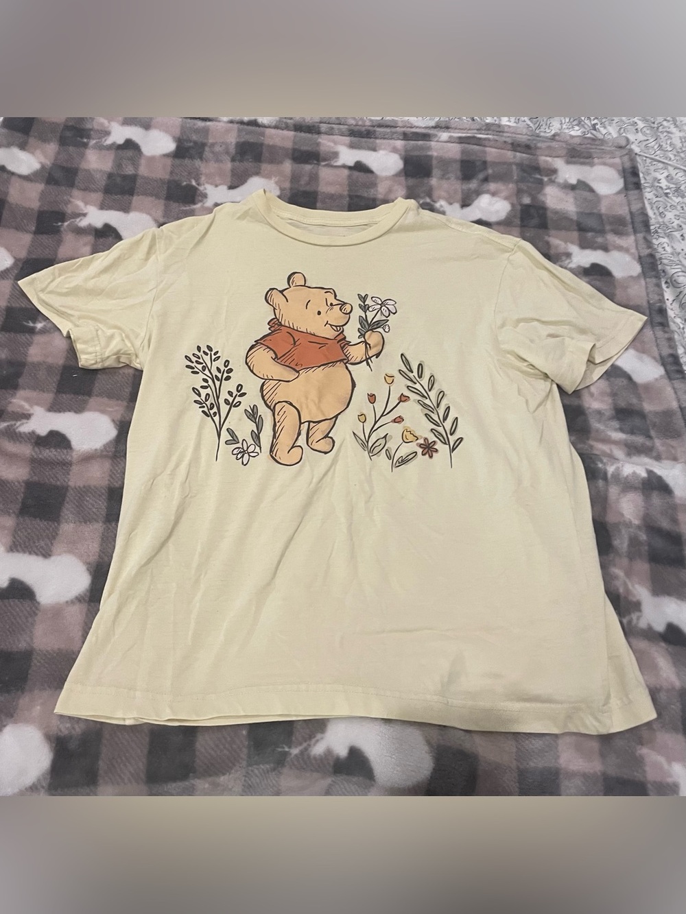 Winnie the Pooh Graphic Tee 🐨3for$20🐨 - Picture 3 of 6